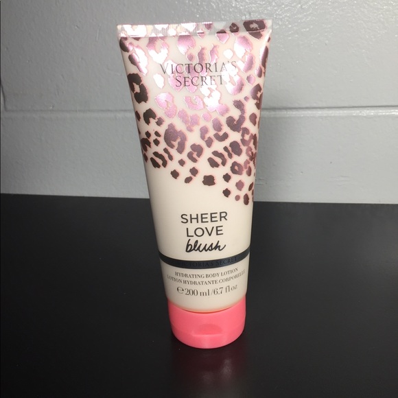 SHEER LOVE BY VICTORIA SECRET - Picture 1 of 1